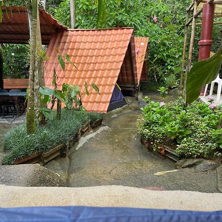 Ready Camp E Suites Da Cachoeira Иля Гранде Екстериор снимка